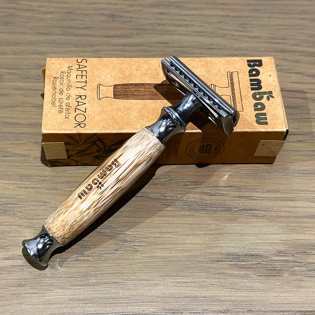Bambaw safety razor on its packaging